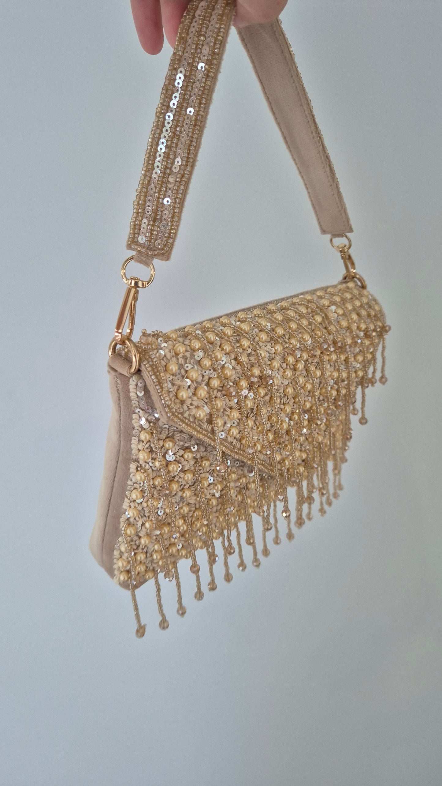 Handbag Beaded Tassel Drop Pearl Oyster Cream Bag